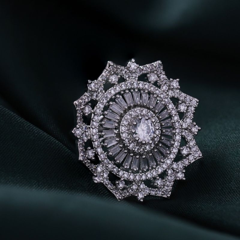 Dazzling Diva Ring