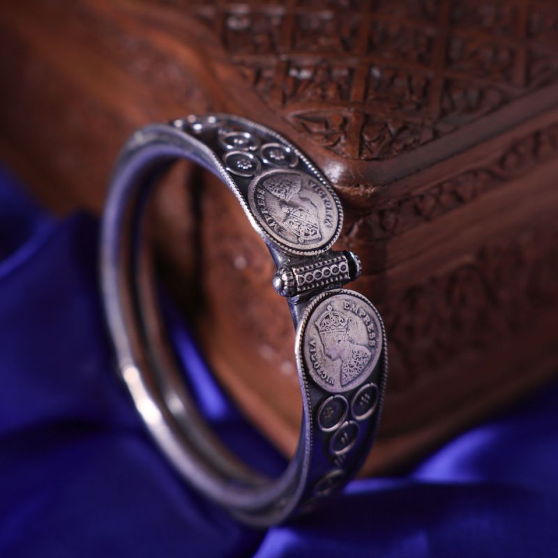 Royal Guinea Silver Bracelet